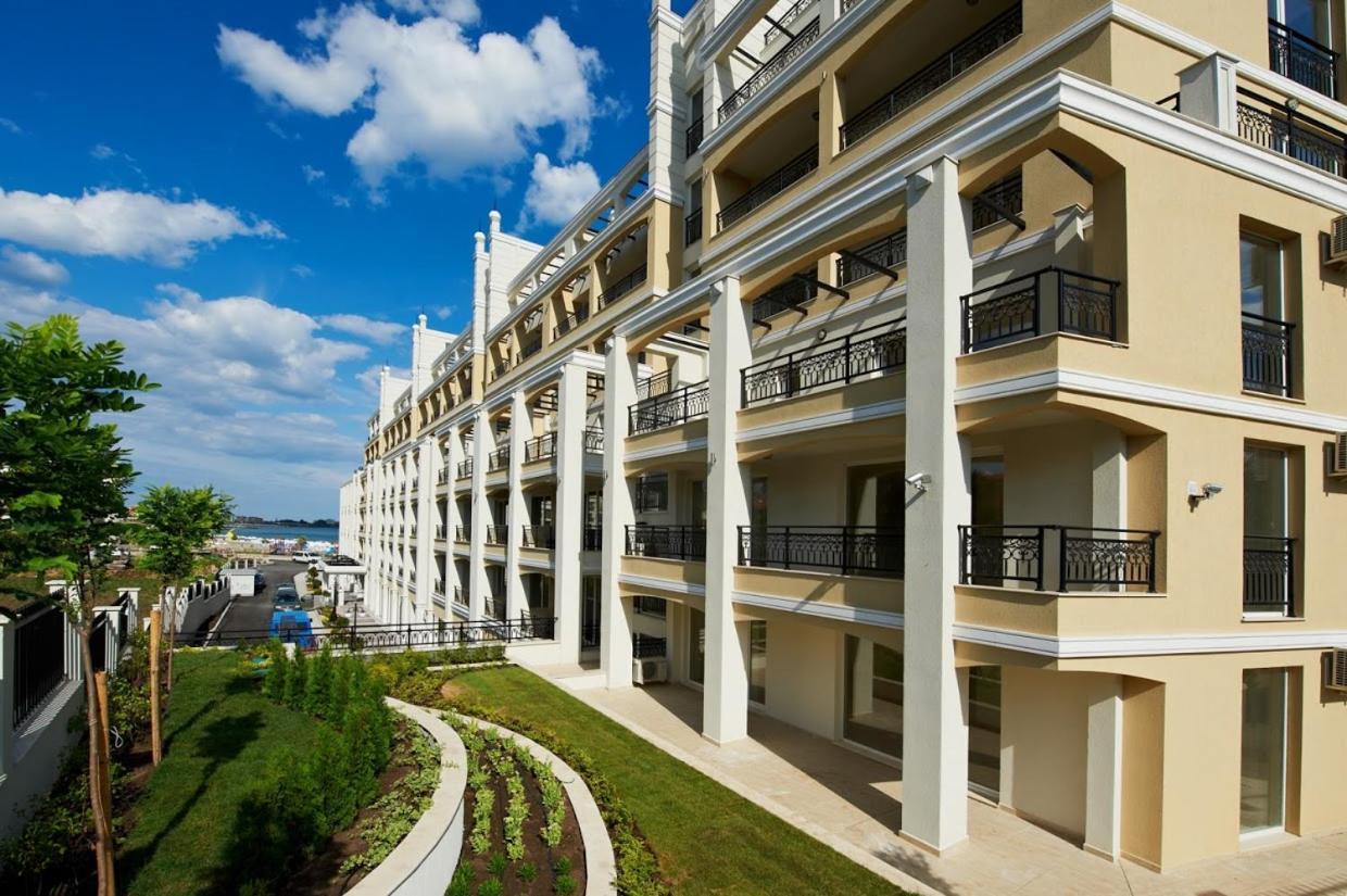 Penelopa Palace Apart Hotel & Spa Pomorie Exteriör bild