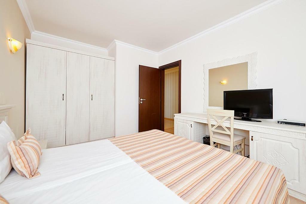 Penelopa Palace Apart Hotel & Spa Pomorie Exteriör bild