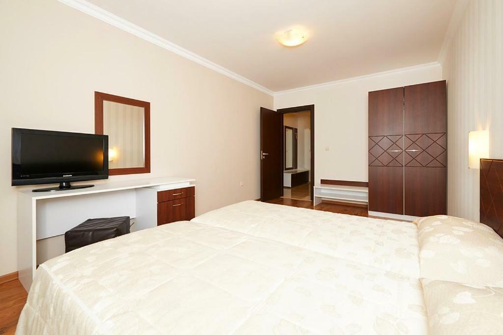Penelopa Palace Apart Hotel & Spa Pomorie Exteriör bild
